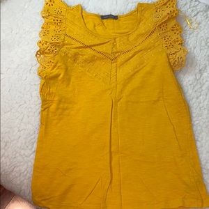 NEVER WORN. Flower Sleeves Tank.